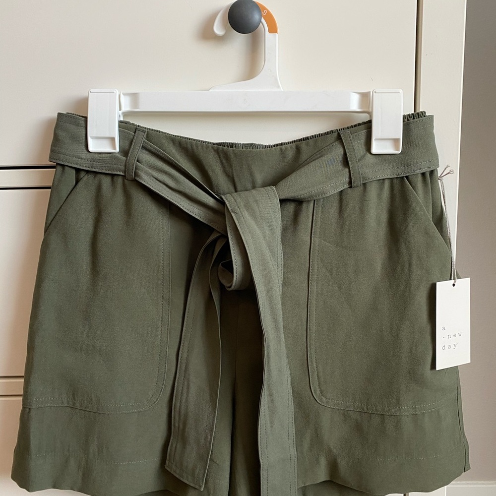 A new day high waisted shorts